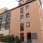 Come4stay - Holzheim I Modern I Wlan I Küche I Parkplatz I Smarttv Mit Netflix * Passau