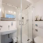Come4stay - Holzheim I Modern I Wlan I Küche I Parkplatz I Smarttv Mit Netflix Passau