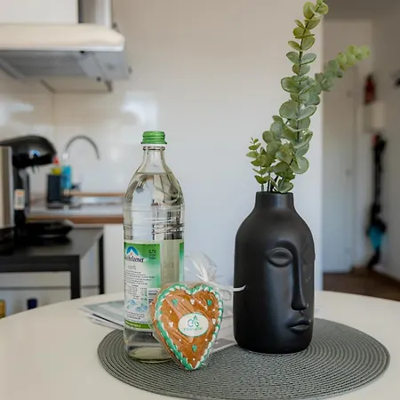 Come4stay - Holzheim I Modern I Wlan I Kueche I Parkplatz I Smarttv Mit Netflix * Pasawa