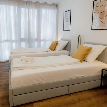Apartament Come4stay - Holzheim I Modern I Wlan I Kueche I Parkplatz I Smarttv Mit Netflix Pasawa