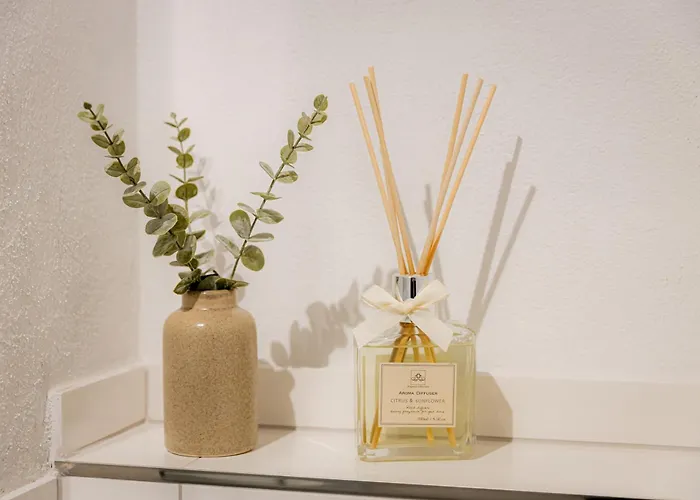 Come4stay - Holzheim I Modern I Wlan I Kueche I Parkplatz I Smarttv Mit Netflix Appartement *